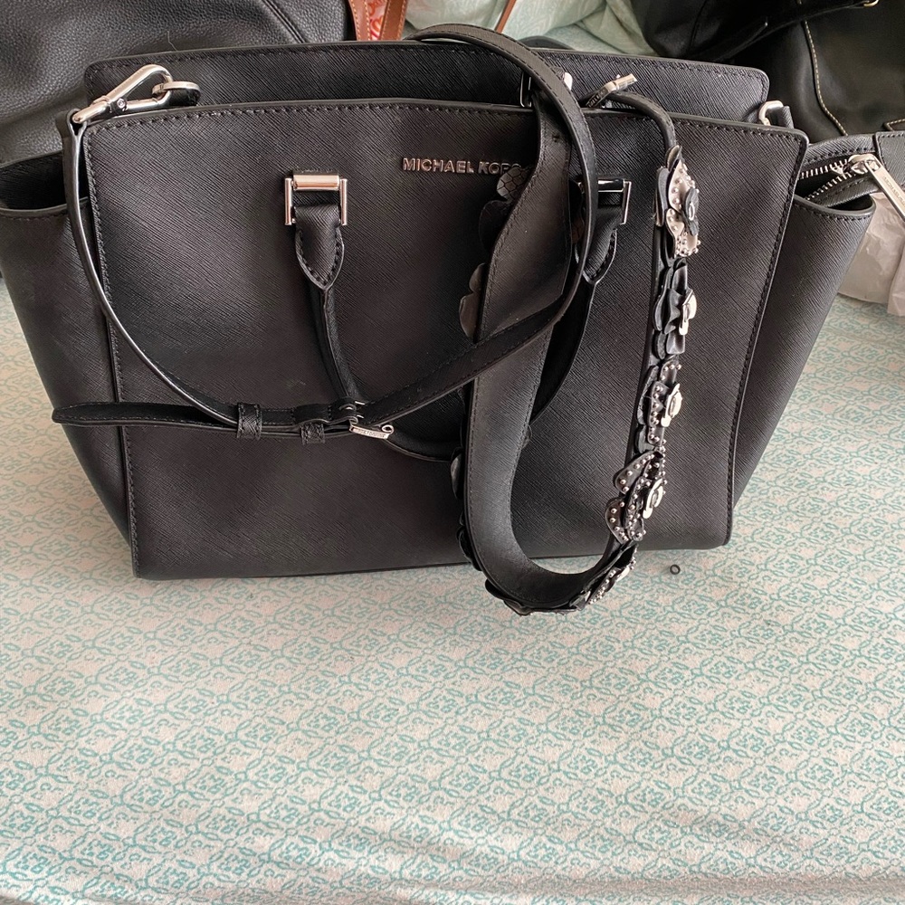 Black Michael Kors bag